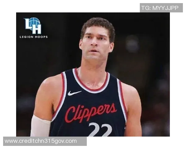 布鲁克洛佩斯：从篮球新星到NBA顶尖中锋的辉煌之路